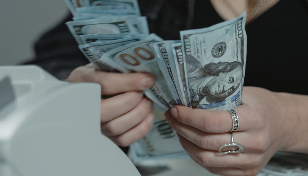 Suspicious Activity Report (SAR) for cash